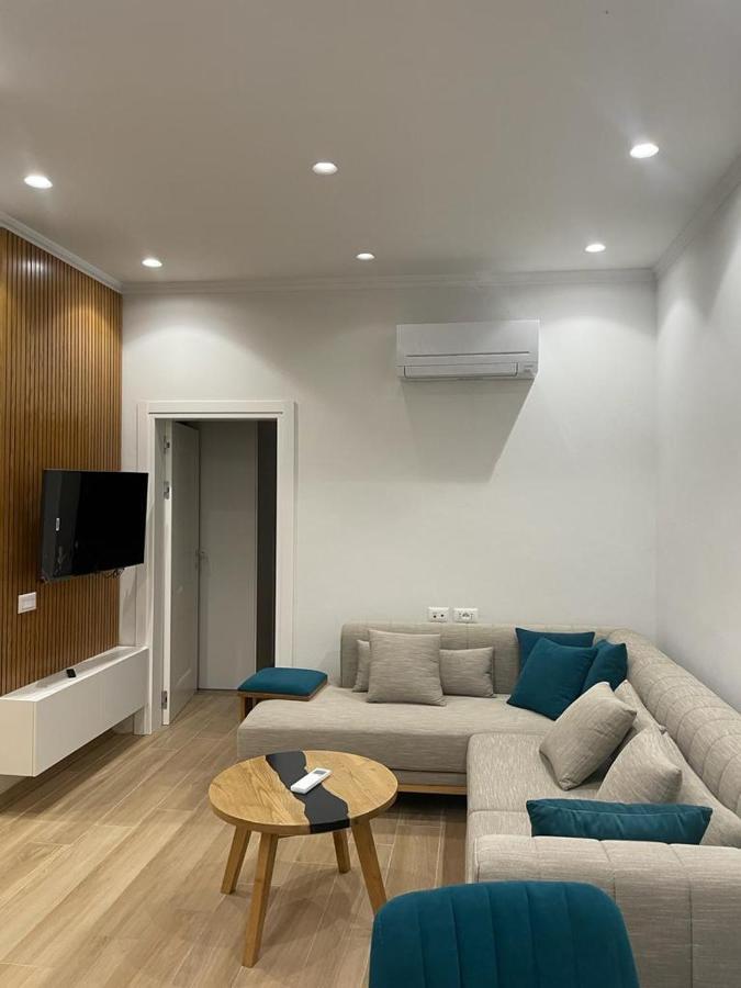 City Center Apartment Kafe Flora Тирана Экстерьер фото