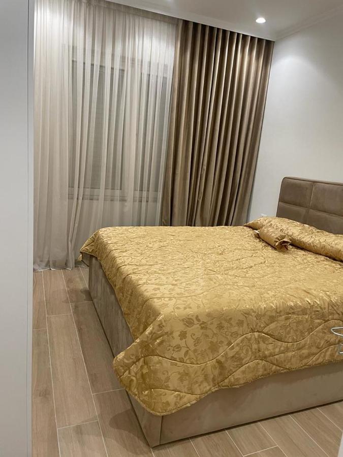City Center Apartment Kafe Flora Тирана Экстерьер фото