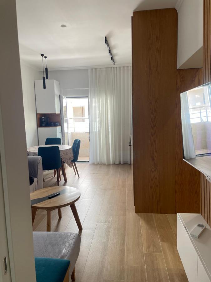 City Center Apartment Kafe Flora Тирана Экстерьер фото